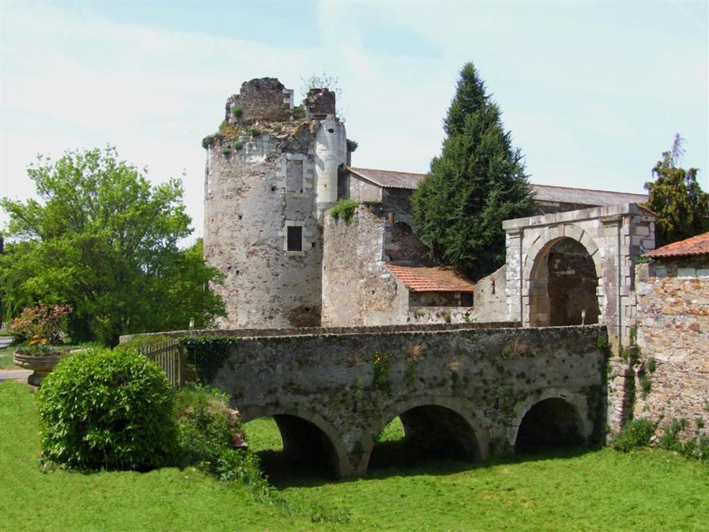 Chateau De La Galissonniere Le Pallet Eksteriør bilde